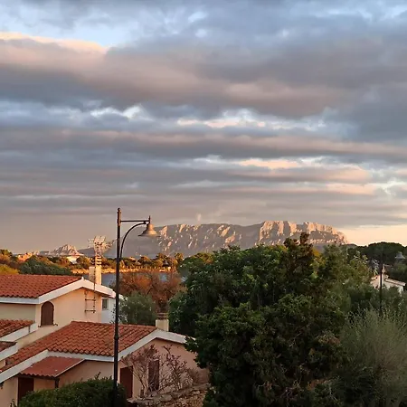 Casa Vacanze Due Passi * Ольбия